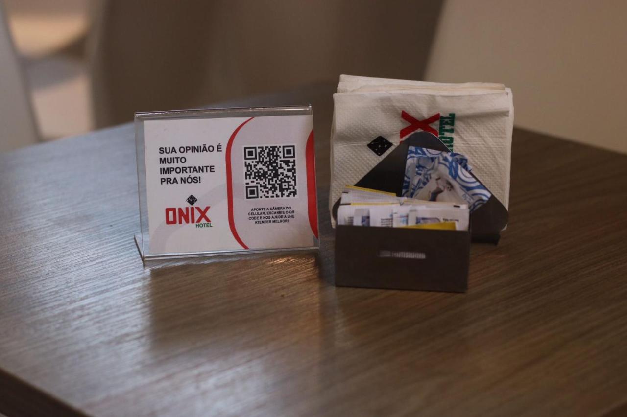 Onix Hotel Aeroporto ラウロ・ジ・フレイタス エクステリア 写真