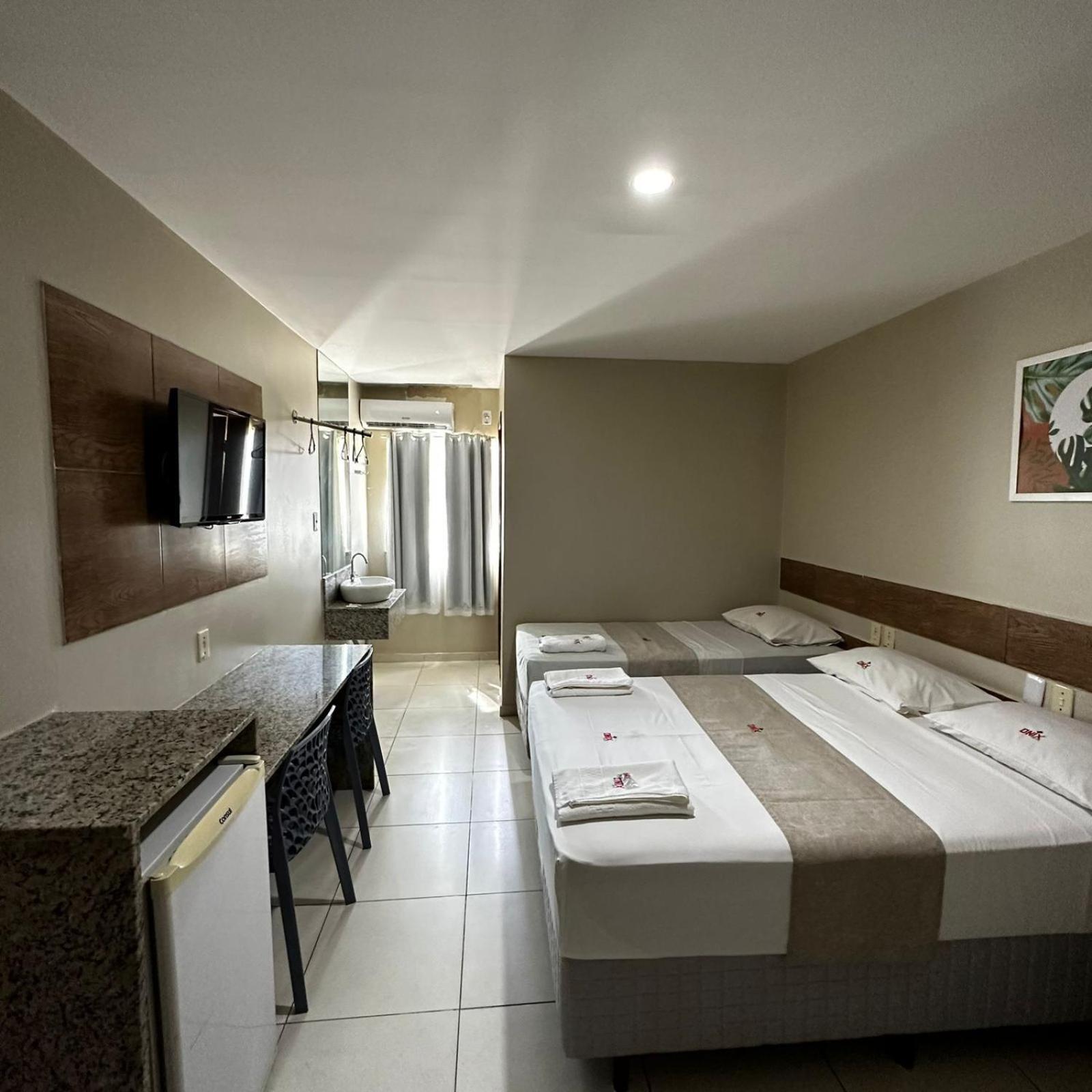 Onix Hotel Aeroporto ラウロ・ジ・フレイタス エクステリア 写真